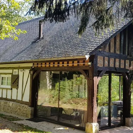 Pre Le Duc Villa Broglie Buitenkant foto